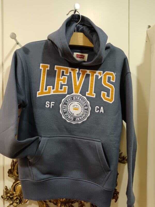 Levis sweatshirt