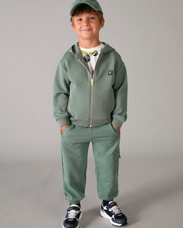 RC KIDS & JUNIOR: JUNIOR 13 RC KIDS & JUNIOR: JUNIOR