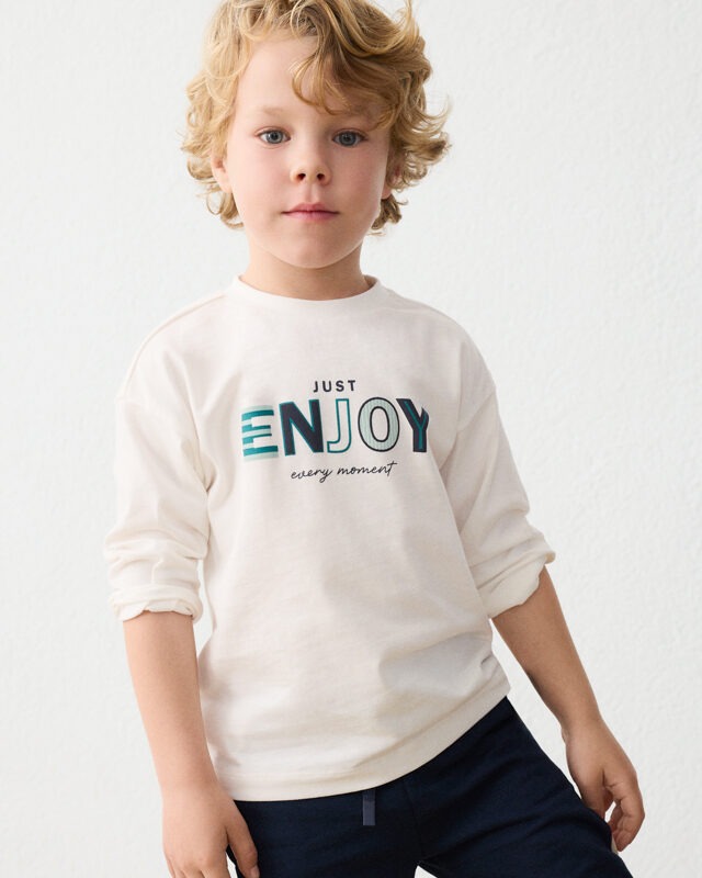 RC KIDS & JUNIOR: CRIANÇA 9 Camisola texto Mayoral